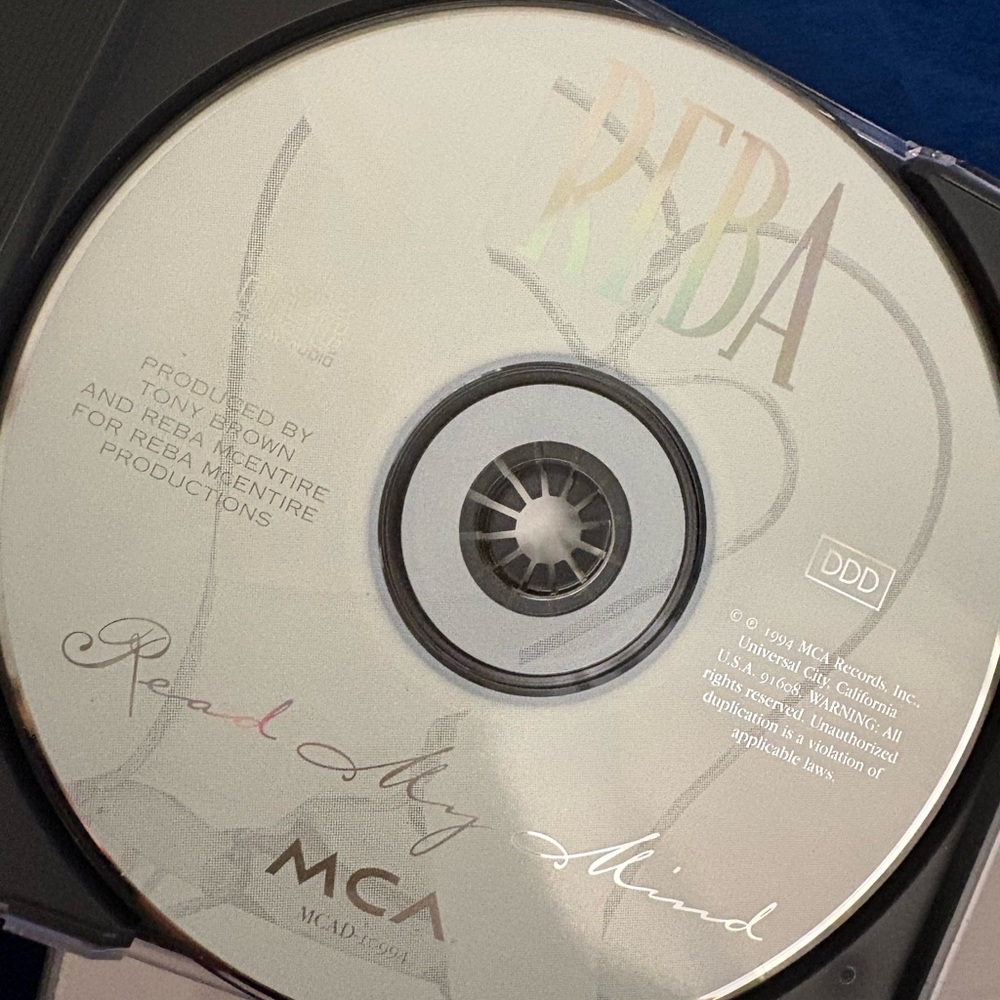 2 Reba CD Country Singer - Picture 8 of 9